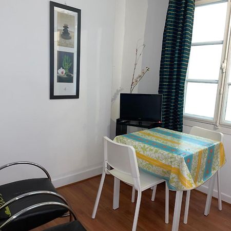 Studio N•4 En Plein Coeur De La Ville Thermal Bagnères-de-Bigorre المظهر الخارجي الصورة