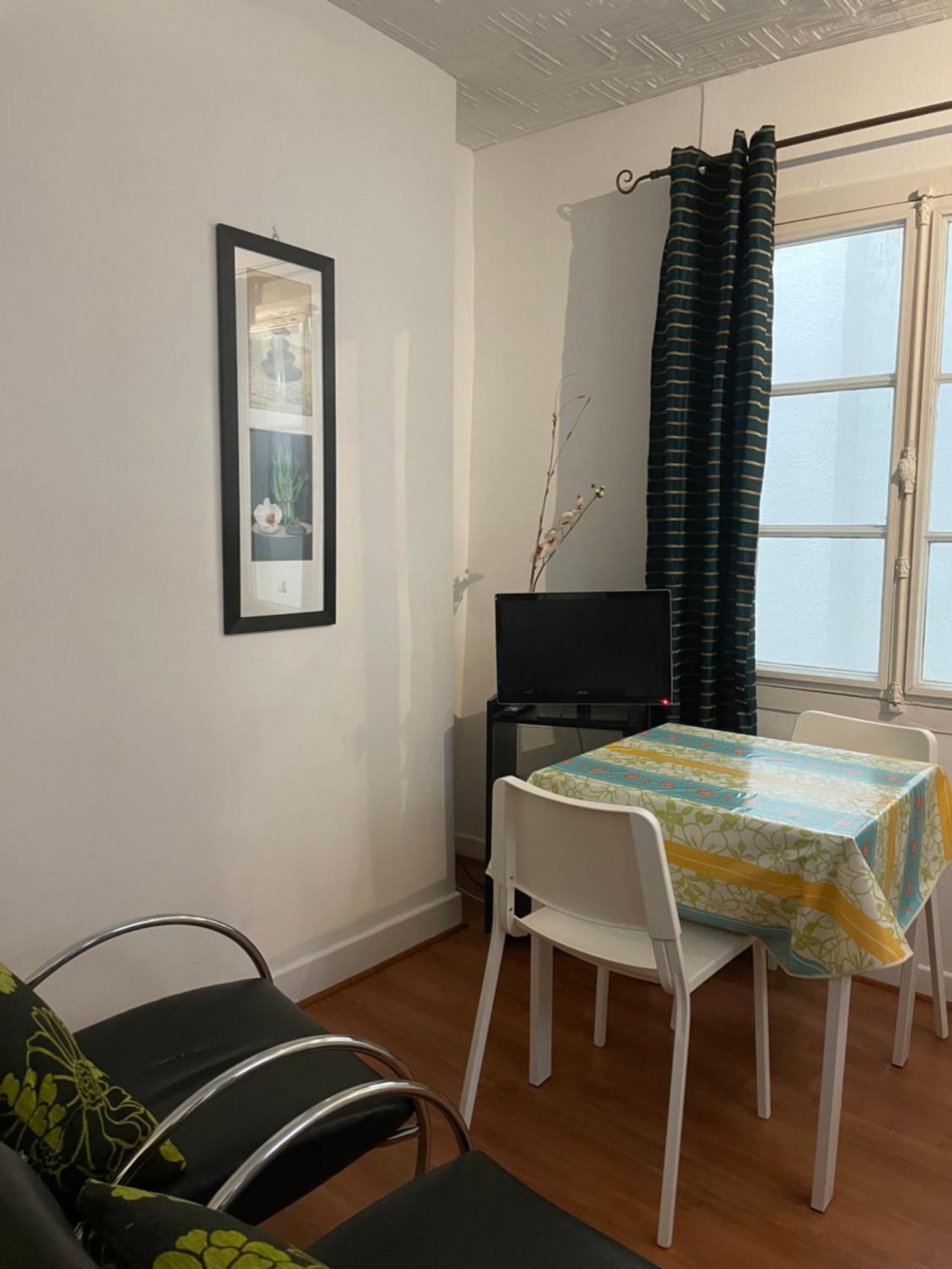 Studio N•4 En Plein Coeur De La Ville Thermal Bagnères-de-Bigorre المظهر الخارجي الصورة